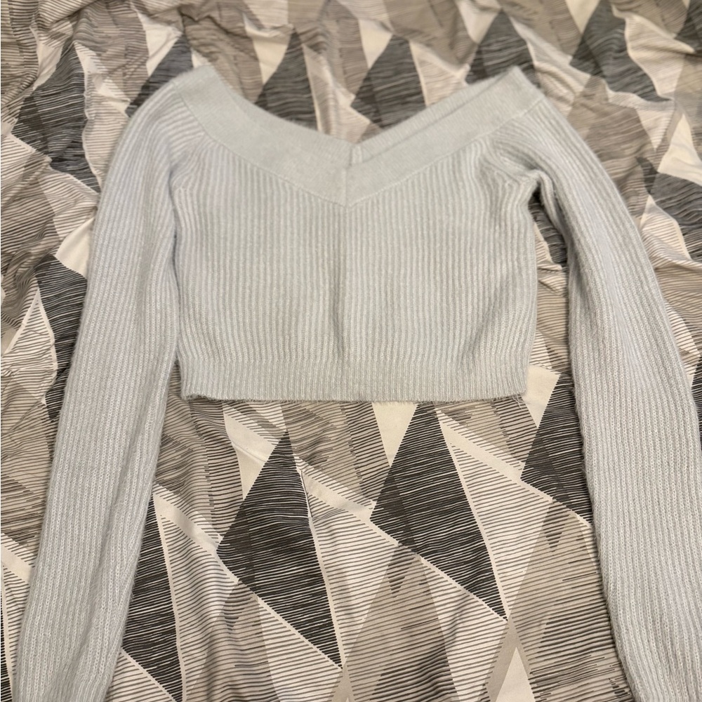 American Eagle Outfitters Light Gray Sweater